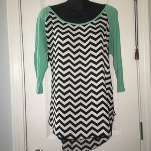 Mint Black & White Chevron Half Sleeve Top